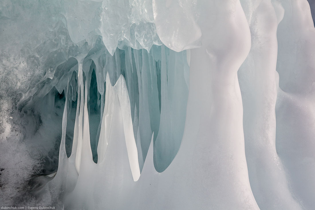 Сокуи - ледяные наплески на Байкале. Ice splashes