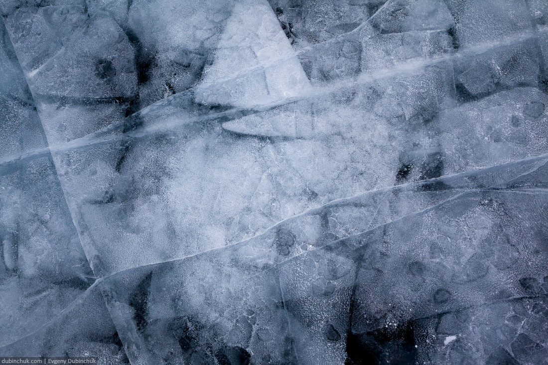 Чистый лед Байкала. Удивительные ледяные узоры. Путешествие на Байкал на коньках. Ice pattern on Baikal. Ice skating tour on Baikal lake in winter