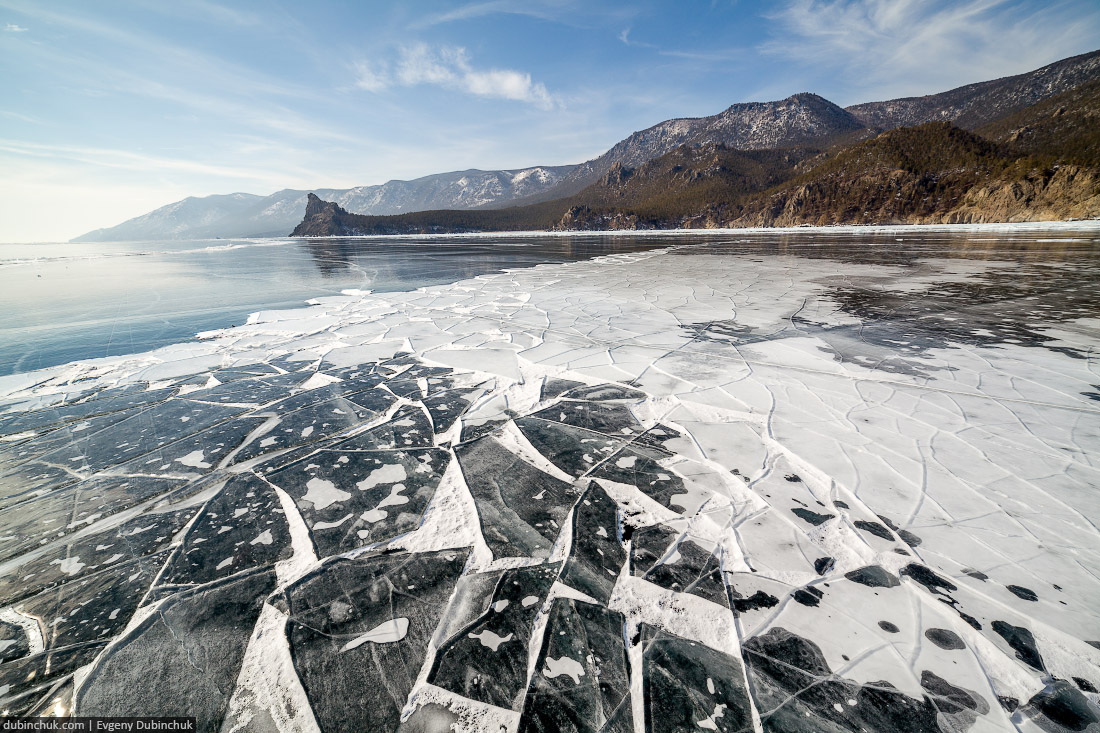 Льдины на Байкале. Мыс Большой Колокольный. Путешествие по Байкалу на коньках. Baikal in winter. Pure ice.