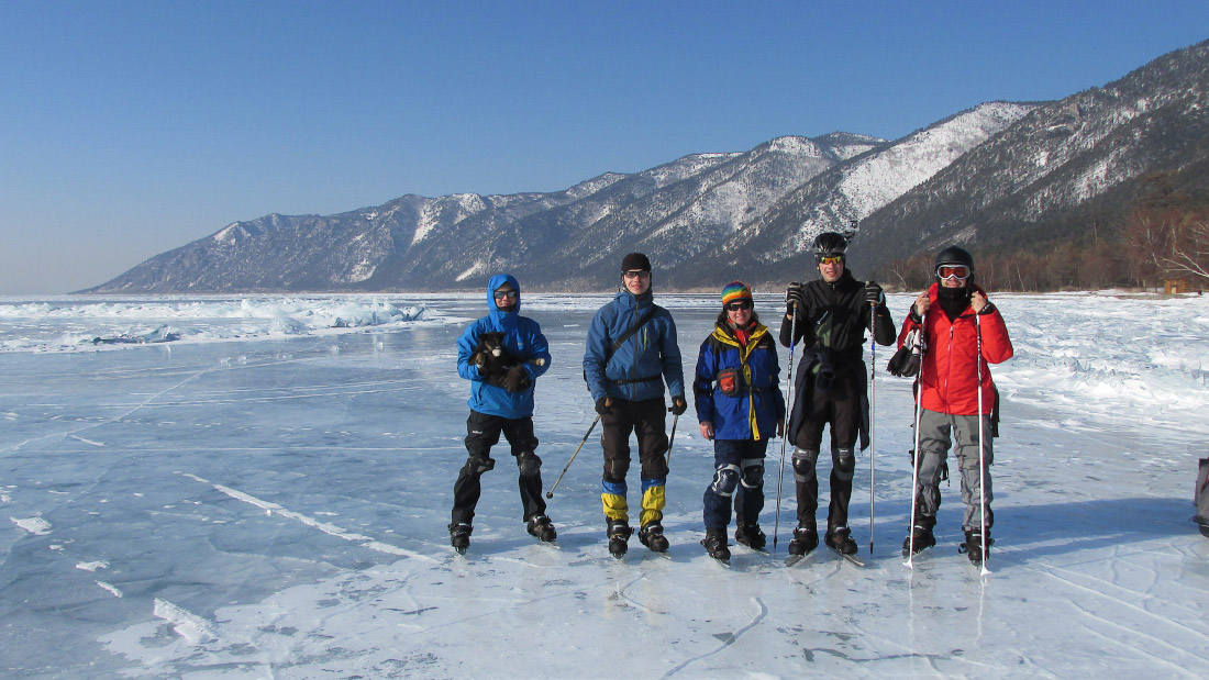 Поход по Байкалу на коньках. Ice skating on Baikal lake