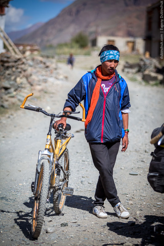 Занскарский велосипедист. Северная Индия, Гималаи