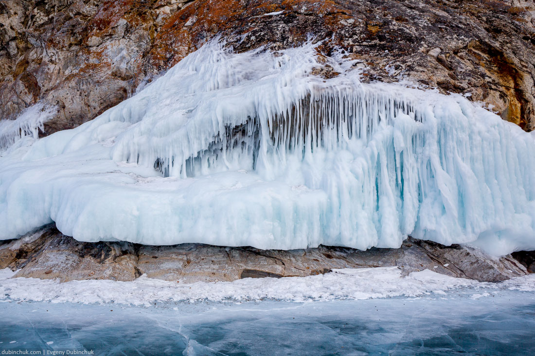 Лед на скалах Ольхона, Байкал. Ice on rocks of Olkhon island